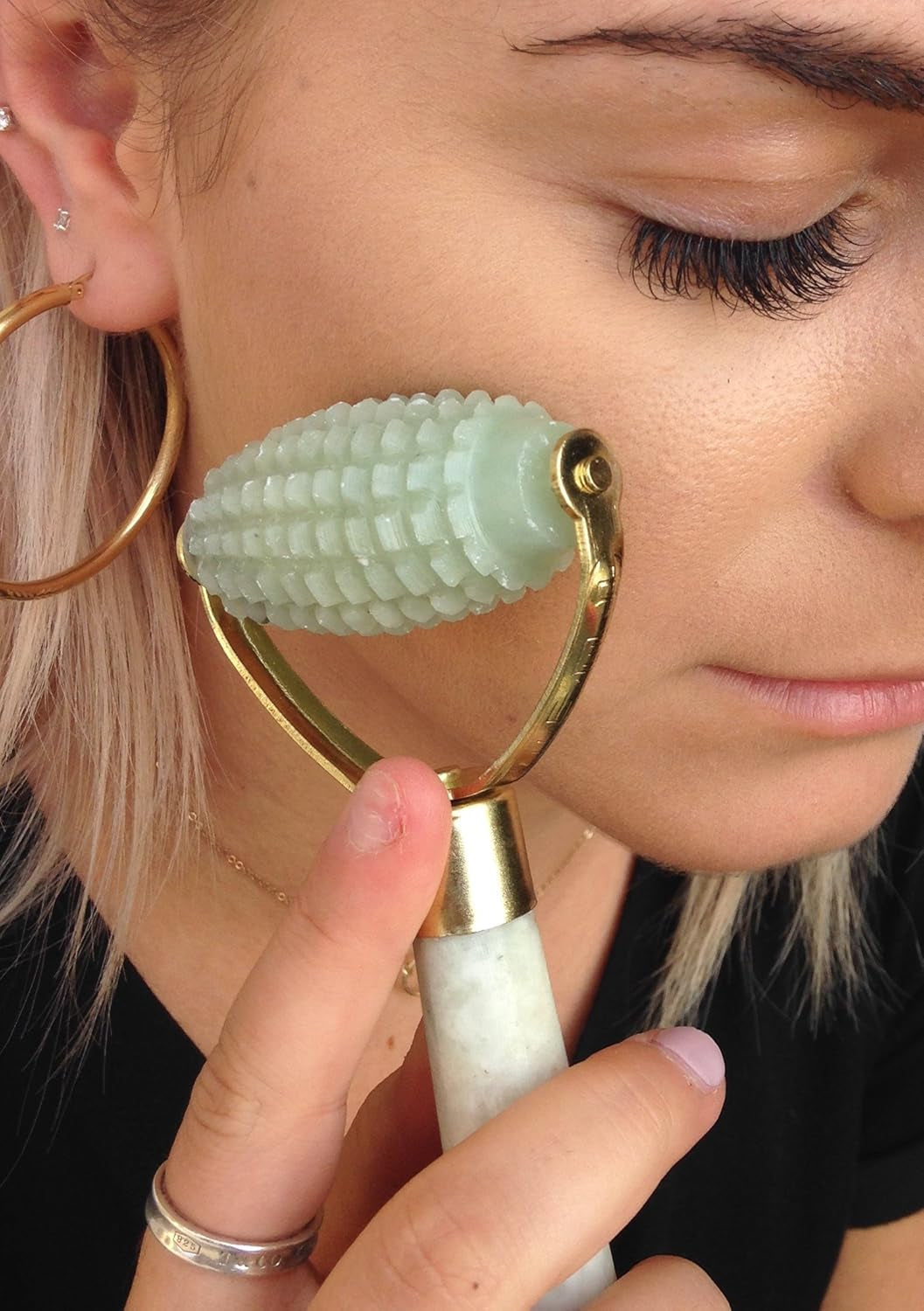 Glow & Relax Jade Roller